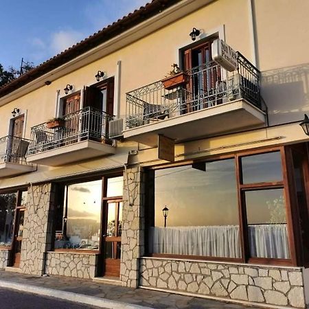 Sun View Guesthouse Delphi Buitenkant foto