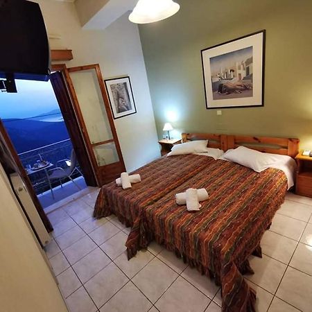Sun View Guesthouse Delphi Buitenkant foto