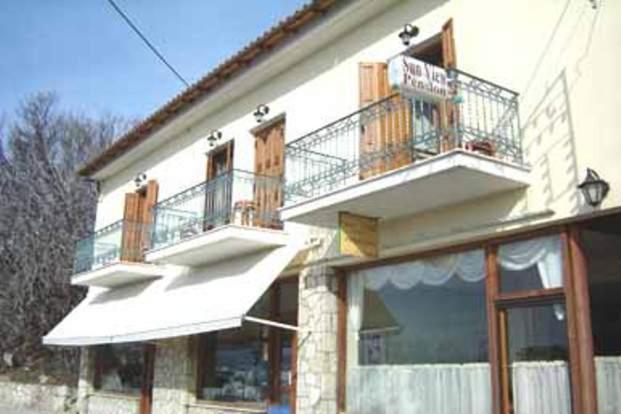 Sun View Guesthouse Delphi Buitenkant foto