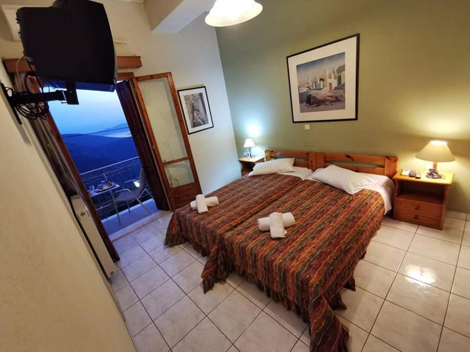Sun View Guesthouse Delphi Buitenkant foto